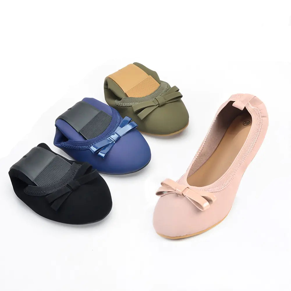 Lovely Pearl Bow Bright Leather Round Toe Flats