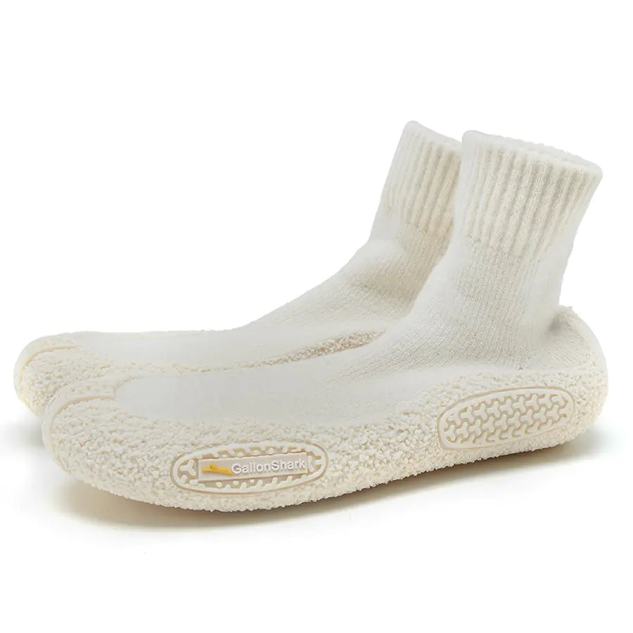 Golen Shark Winter Thickened Silent Yoga Shoes