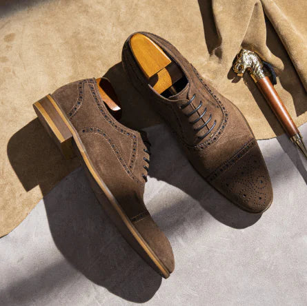 Carved Leather Upper Casual Shoes for Gentlemen