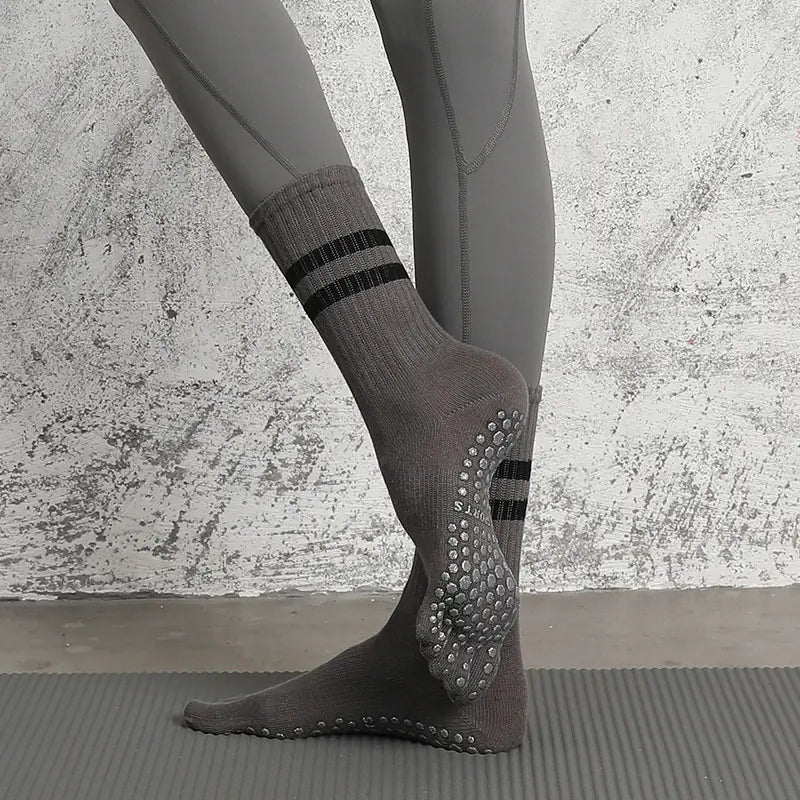 Wholesale Long Professional Non-Slip Yoga Socks