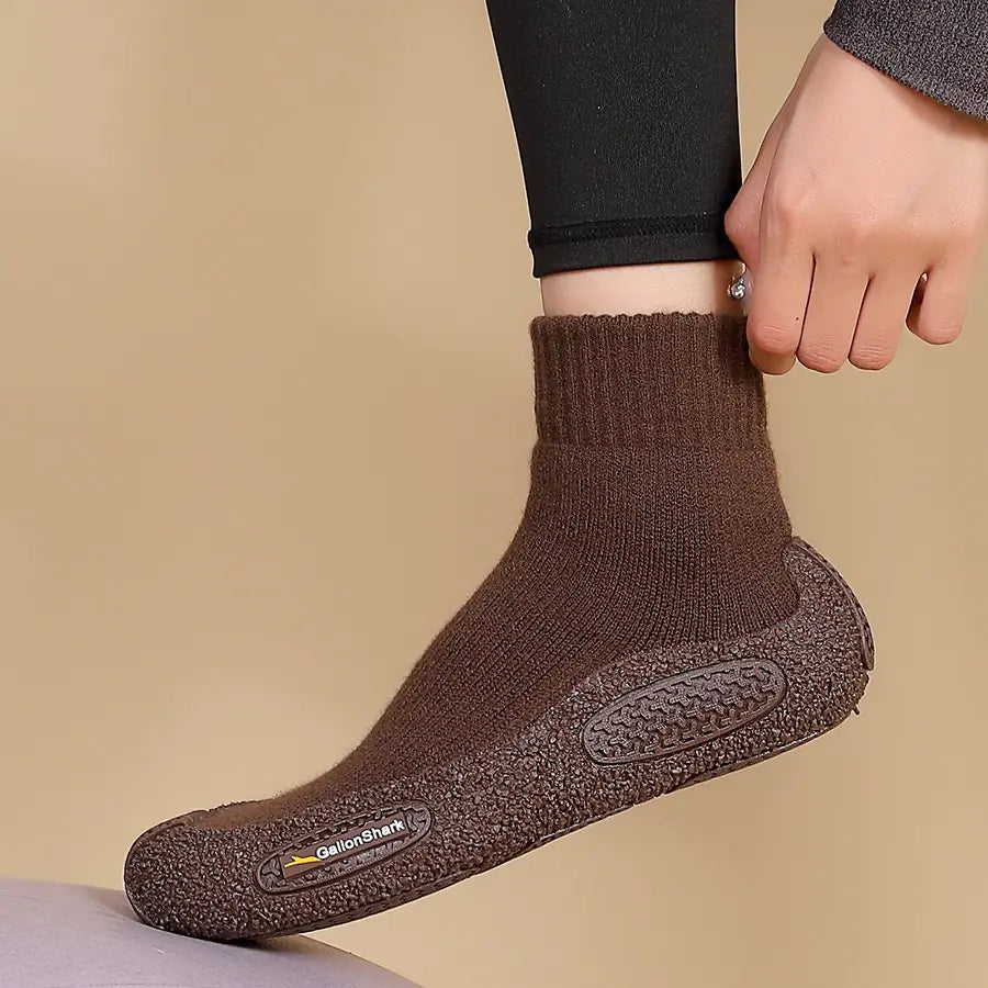 Golen Shark Winter Thickened Silent Yoga Shoes